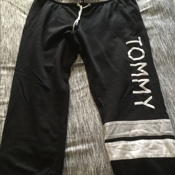 Tommy Hilfiger Pants - Tommy Hilfiger jogger sweatpants